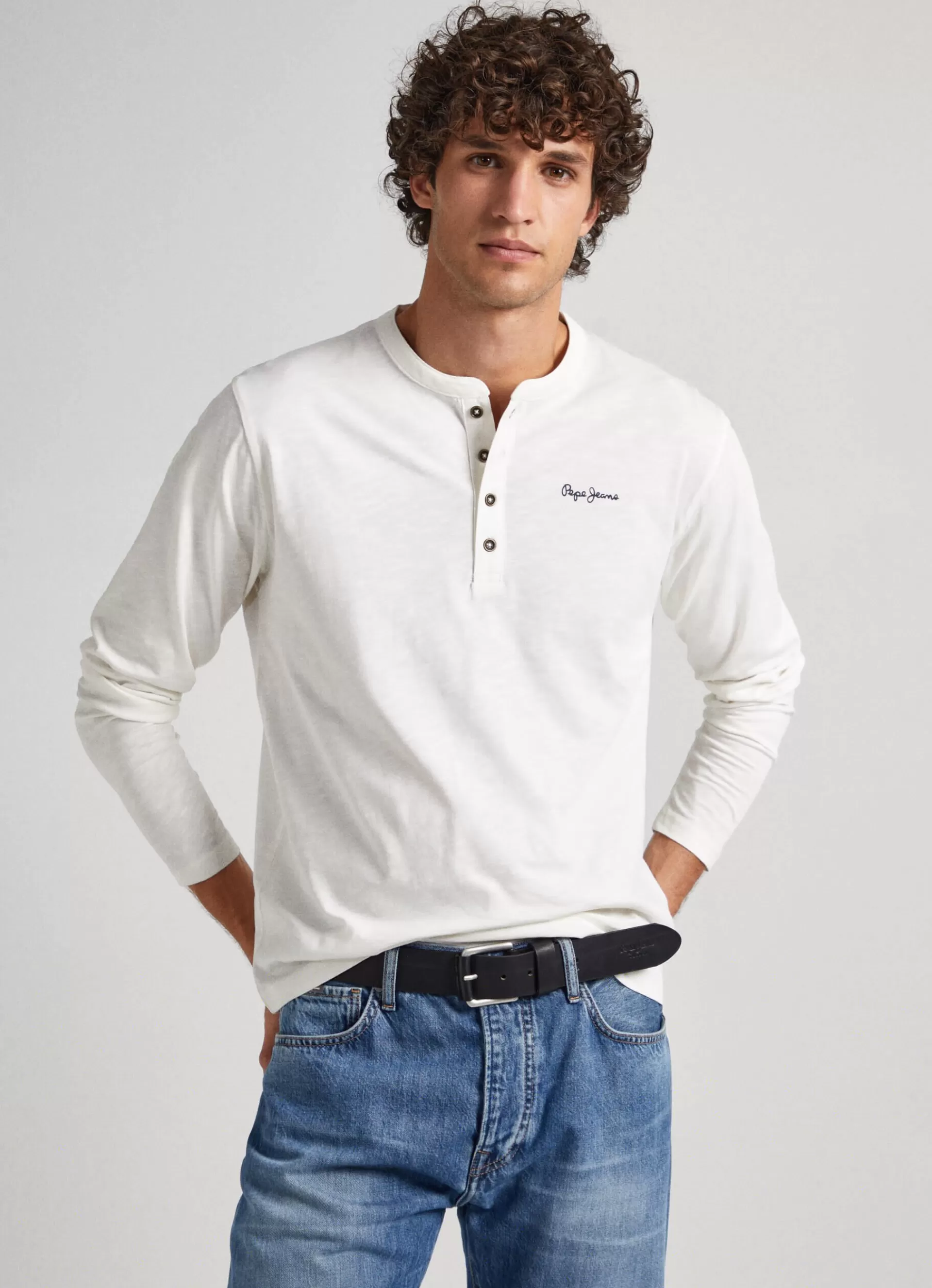 T-shirts*Men Pepe Jeans HENLEY COLLAR LONG-SLEEVE T-SHIRT Off White- Not Available