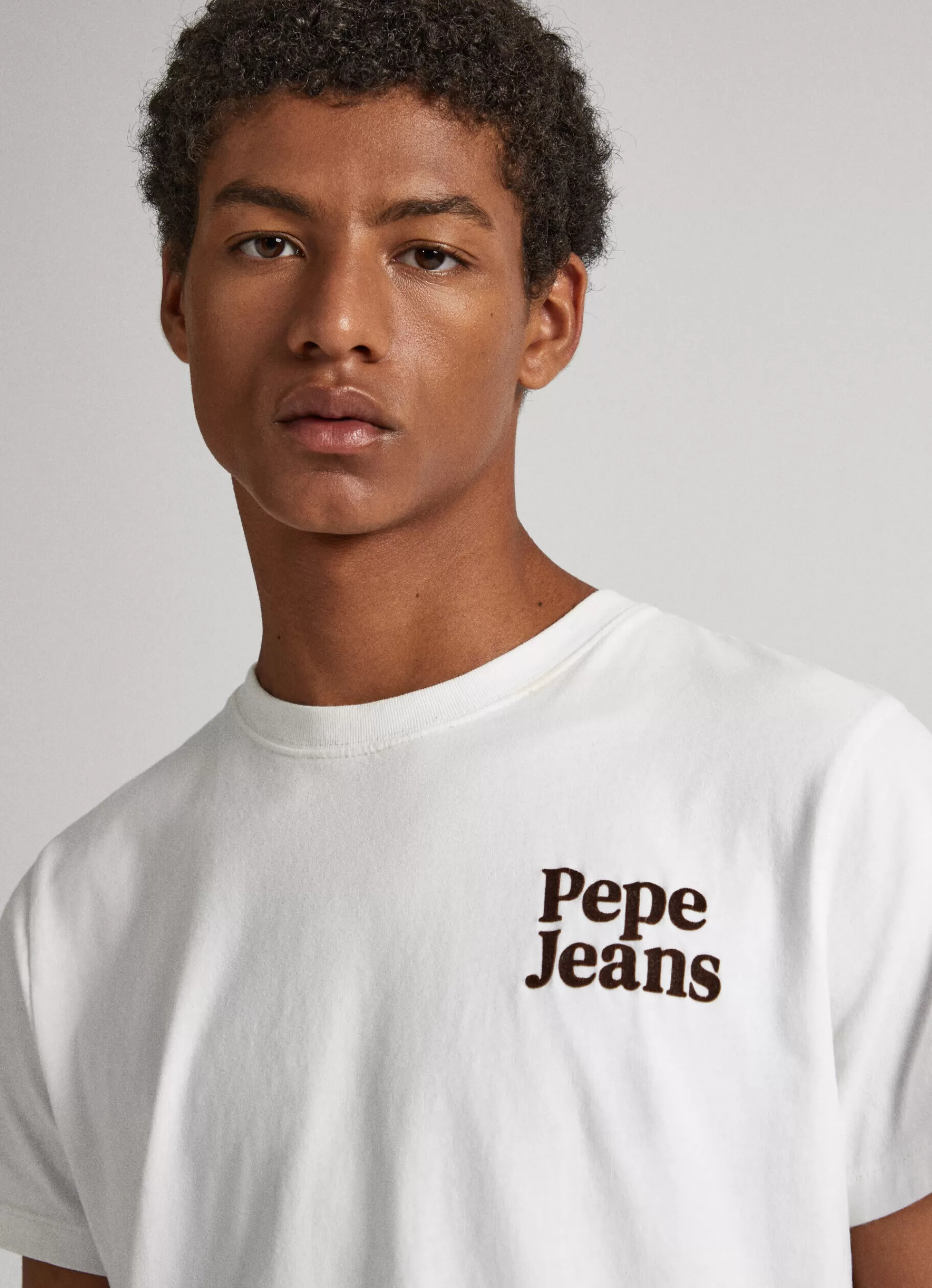 T-shirts*Men Pepe Jeans PRINTED LOGO T-SHIRT Off White