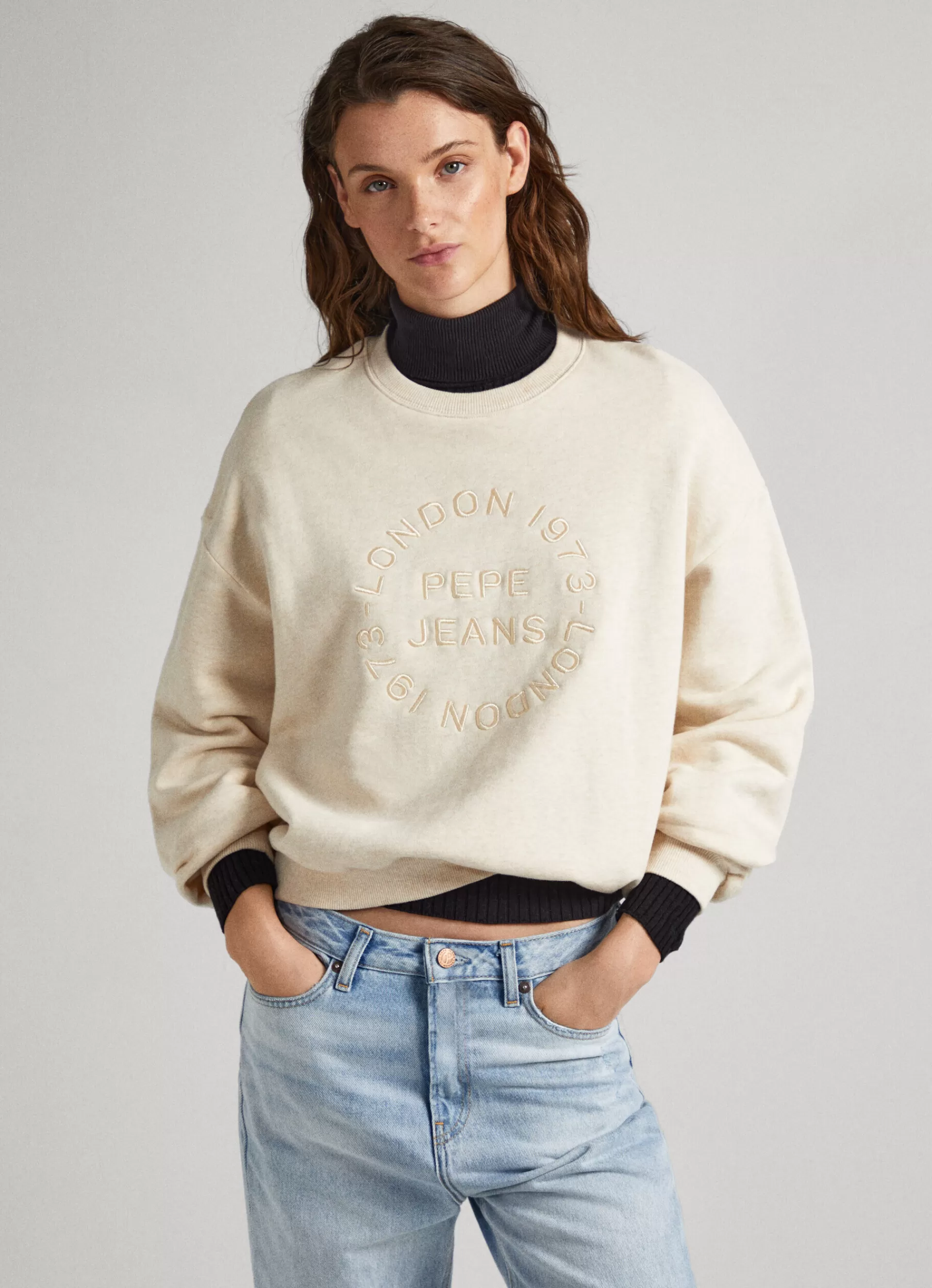 Sweatshirts & Hoodies*Women Pepe Jeans SWEATSHIRT W/ EMBROIDERED LOGO Ivory White