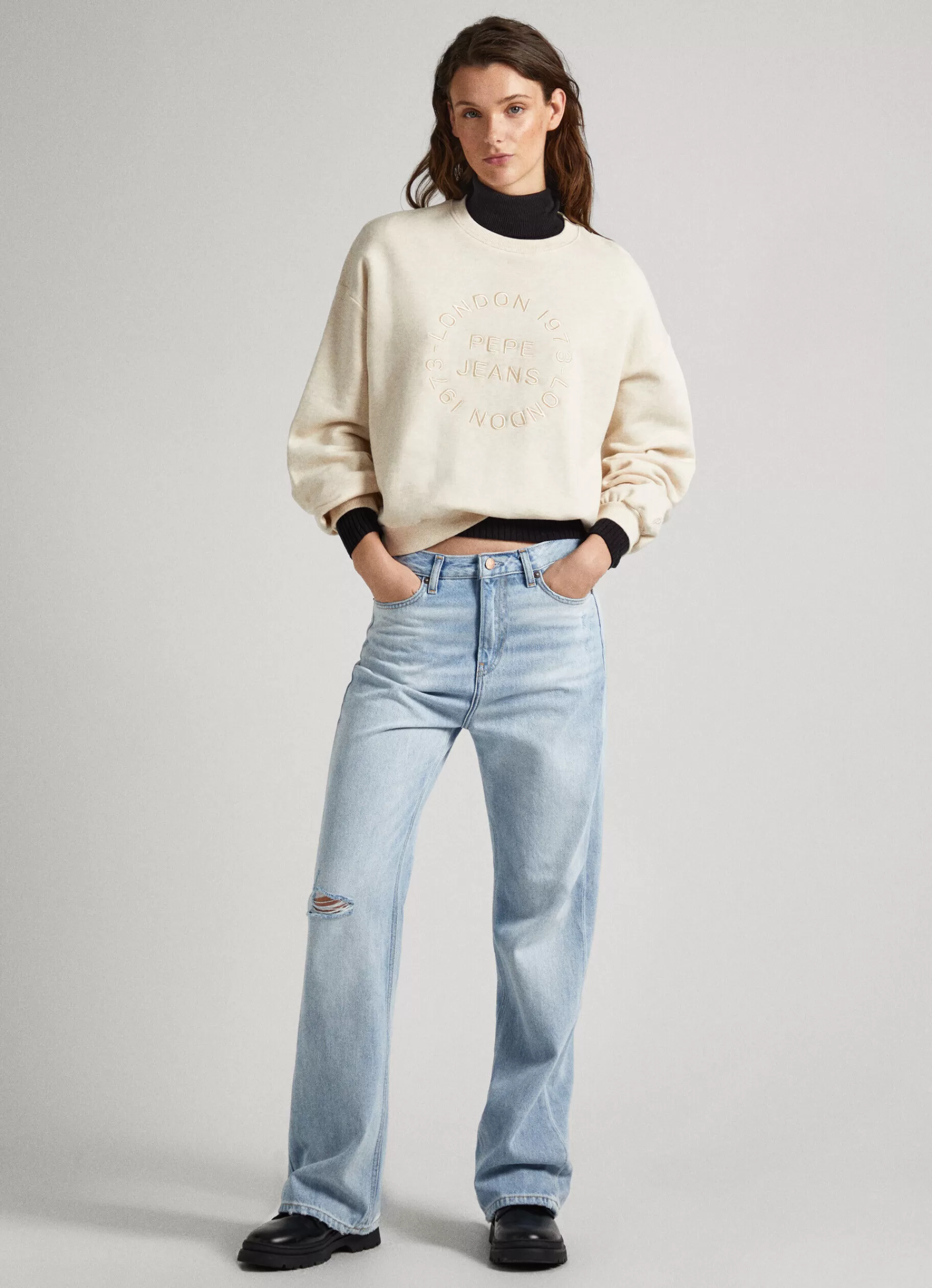 Sweatshirts & Hoodies*Women Pepe Jeans SWEATSHIRT W/ EMBROIDERED LOGO Ivory White