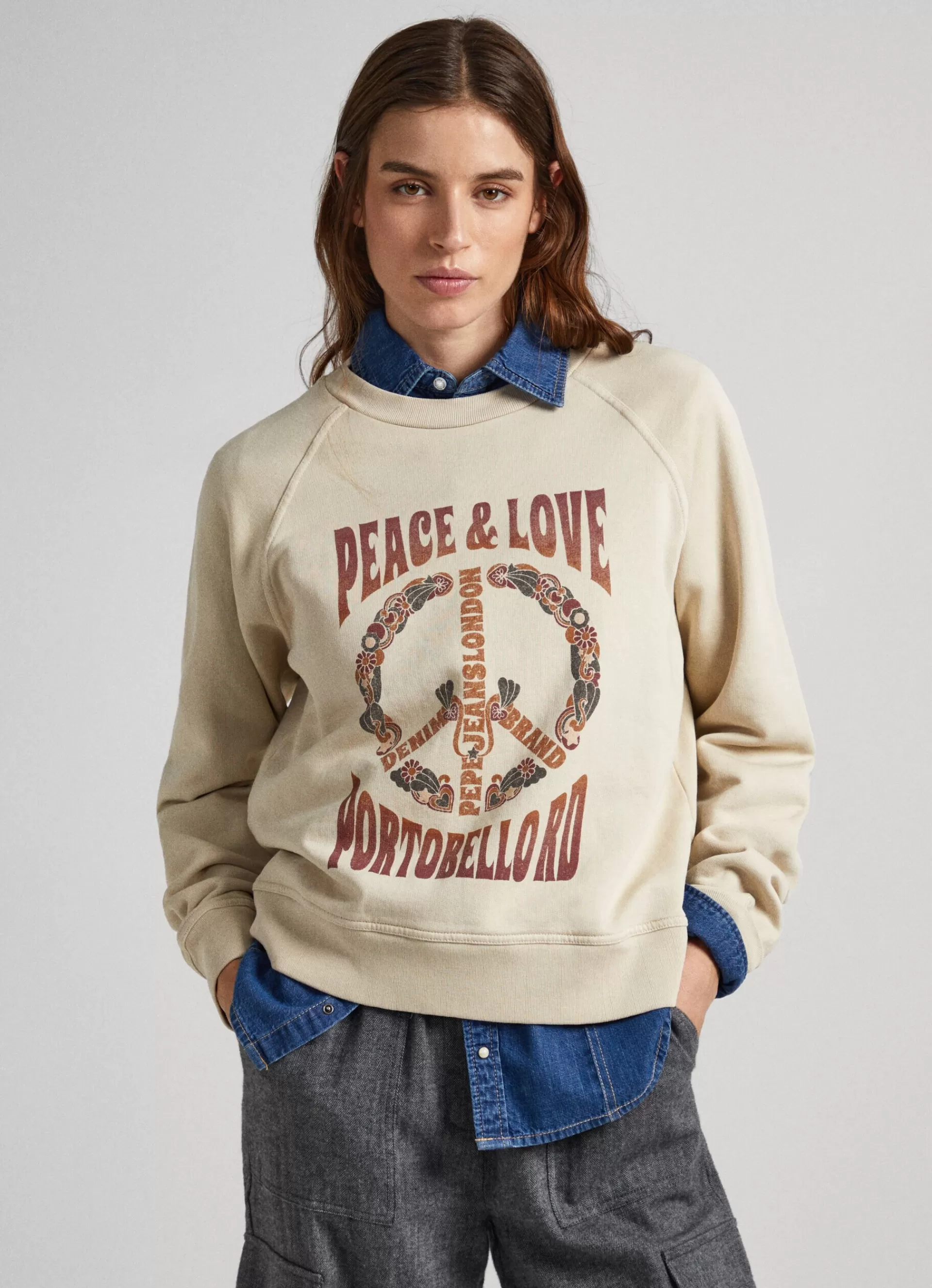 Sweatshirts & Hoodies*Women Pepe Jeans SWEATSHIRT W/ PEACE & LOVE LOGO Sand Beige